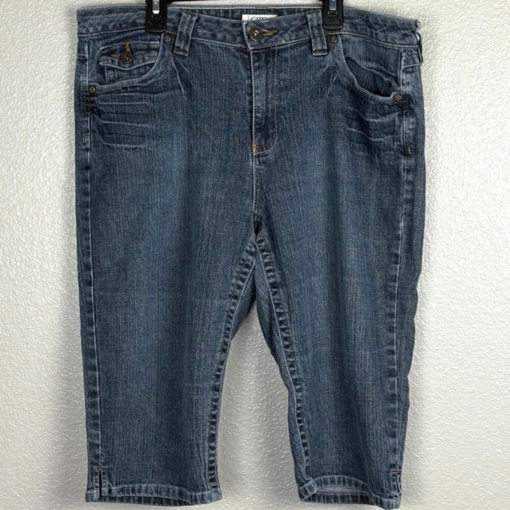 CATO Denim Mid Wash Flat Front Regular Fit Women’s Size 14 Blue Bermuda Shorts